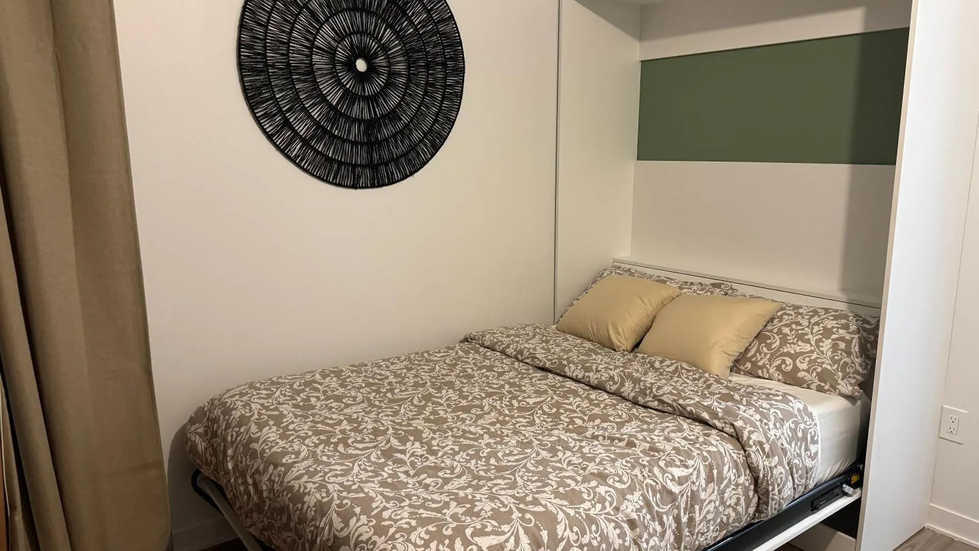 Beautiful And Cozy New Condo In Downtown Montreal Apartment