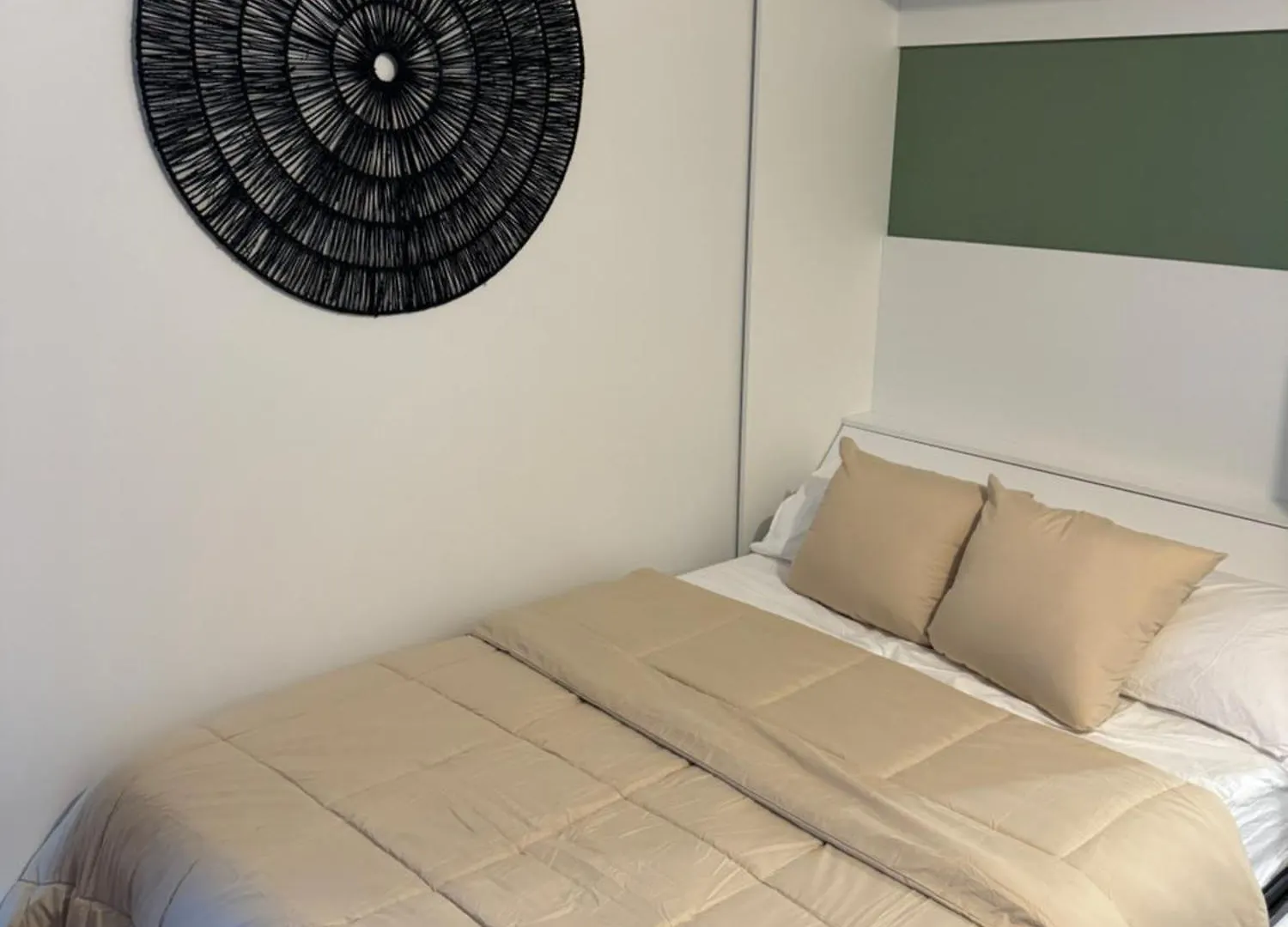 Beautiful And Cozy New Condo In Downtown Montreal